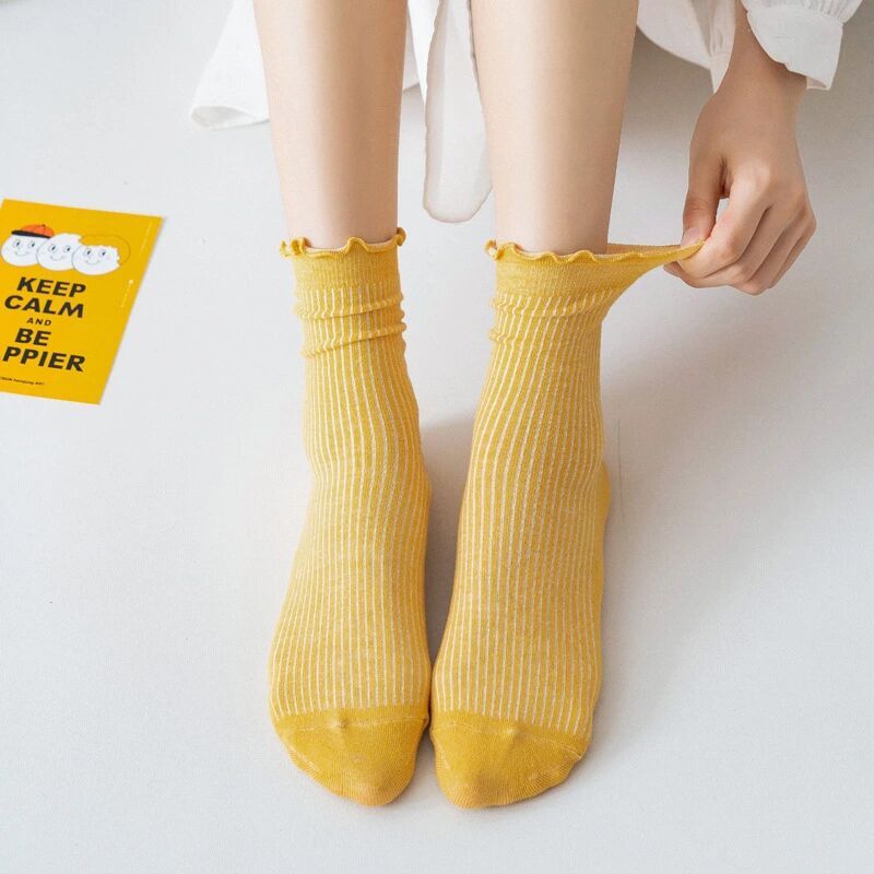 Socks with wood ears