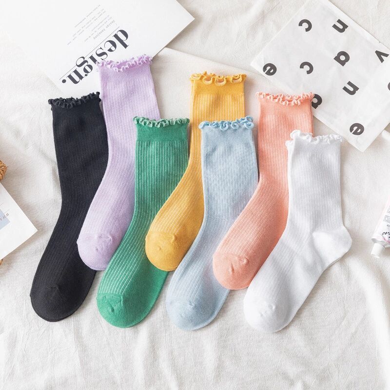 Socks with wood ears