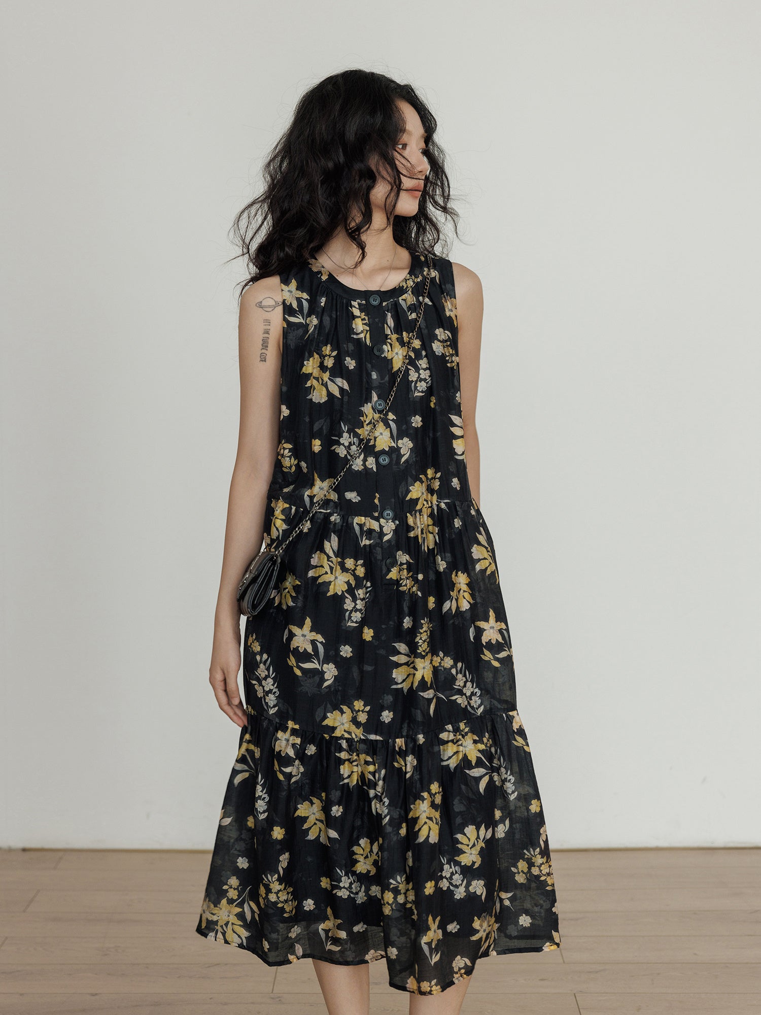 Sleeveless Floral Print Round Neck Dress