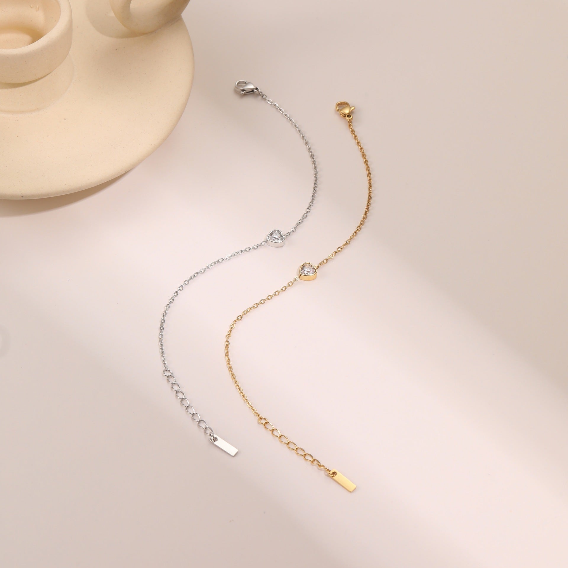 European And American Fashion Love Small Diamond Round Diamond Zircon Bracelet Gold Plated Stainless Steel