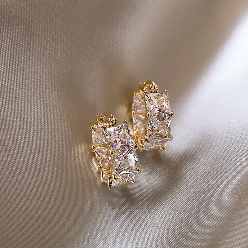 High-grade Crystal All-match Ear Clip Copper Inlaid Zircon