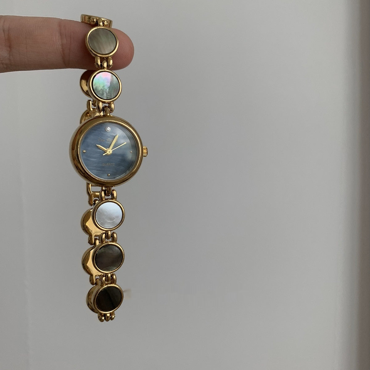 Round Exquisite Fashion Special-interest High-grade Watch