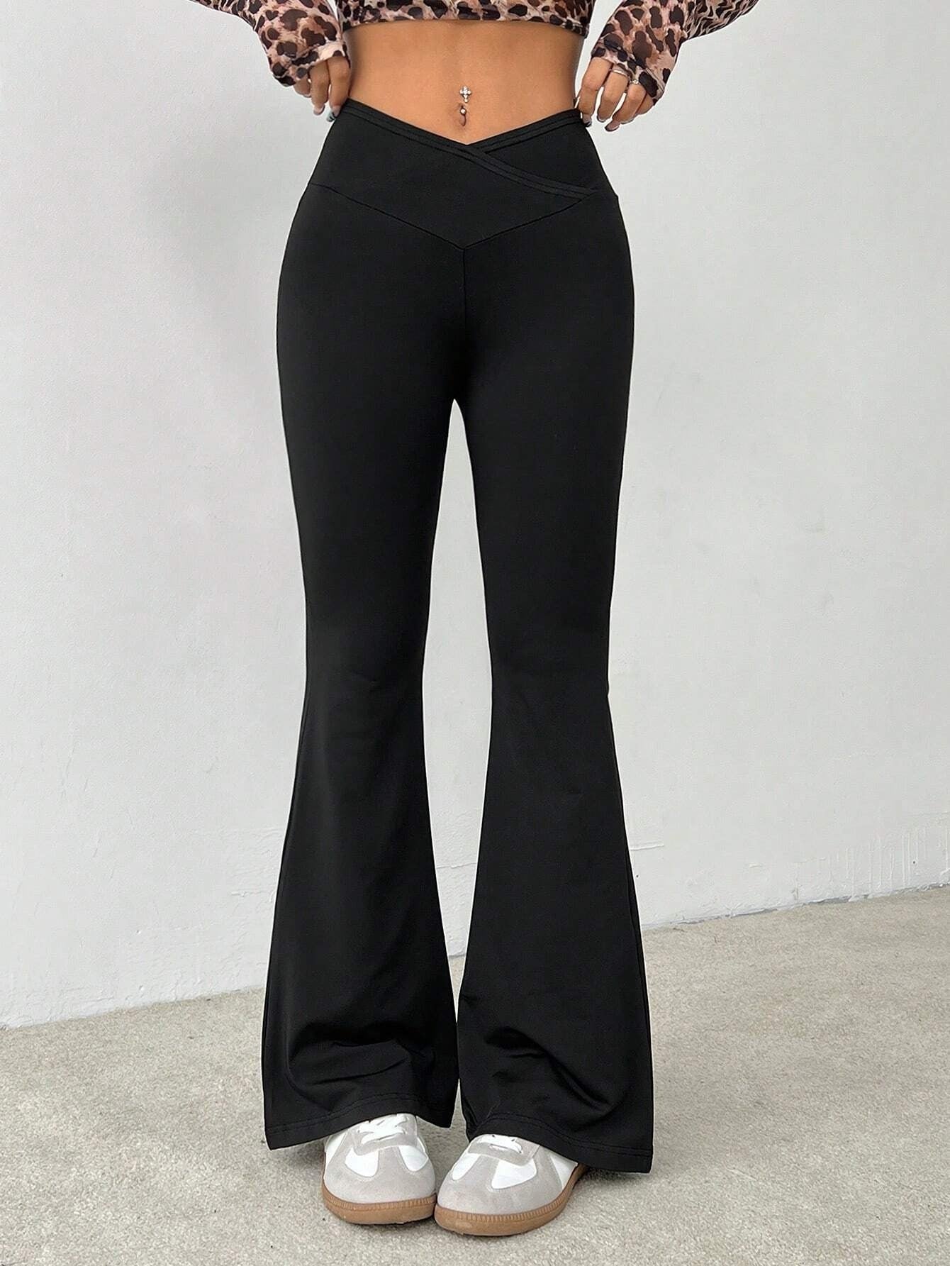 Polyester Women's Pants Are Fashionable And Versatile
