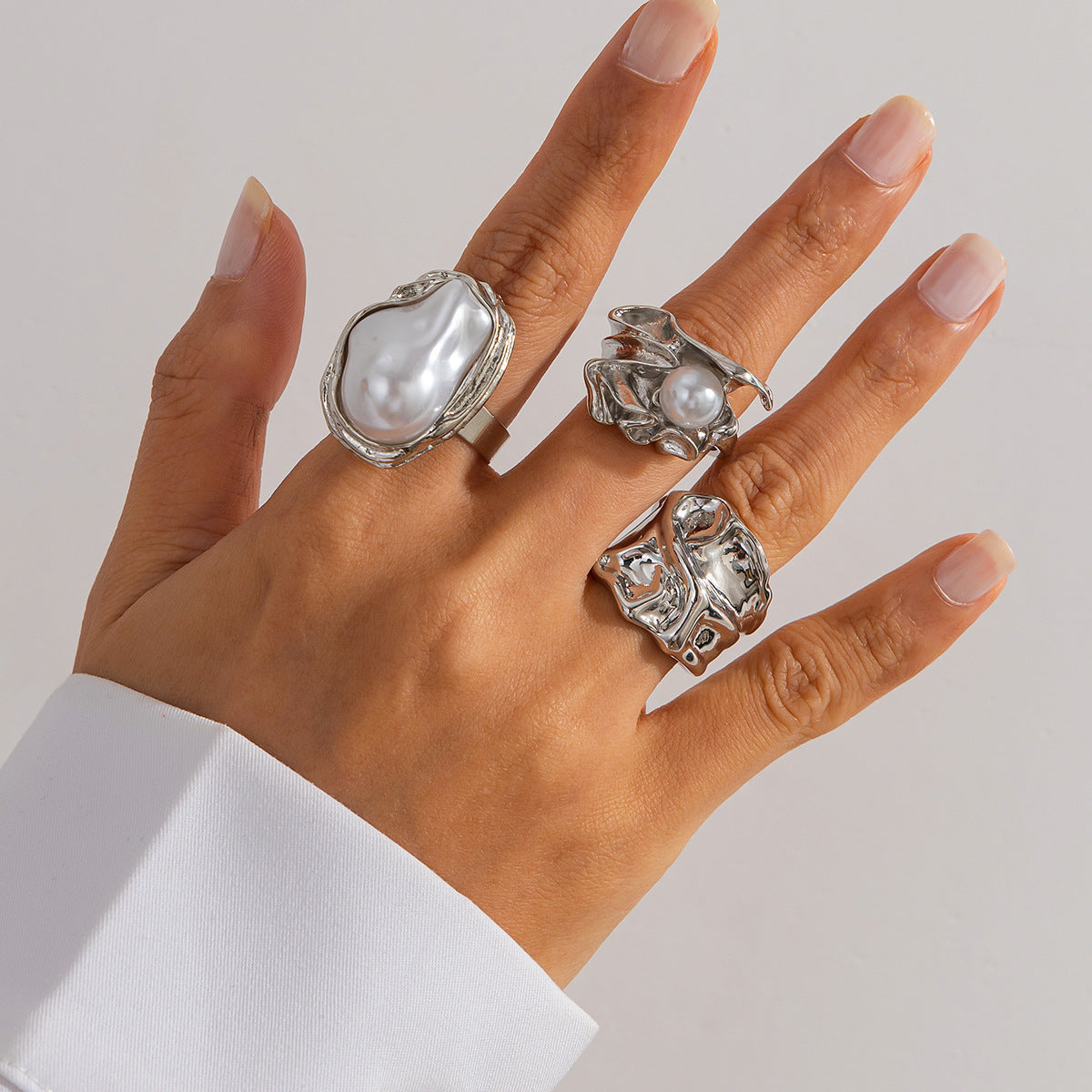 Retro Baroque Style Women's Ring Set