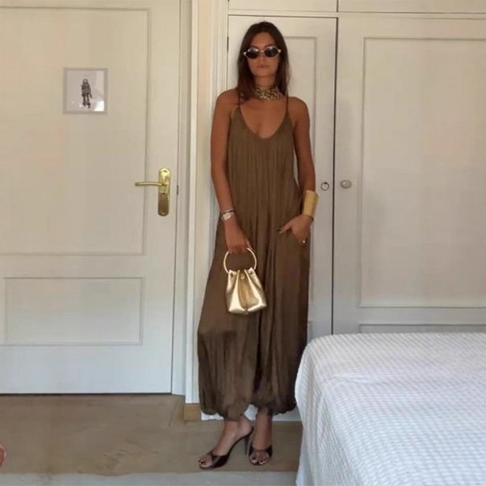 Women's Solid Color Casual Loose V-neck Sleeveless Pleated Backless Jumpsuit