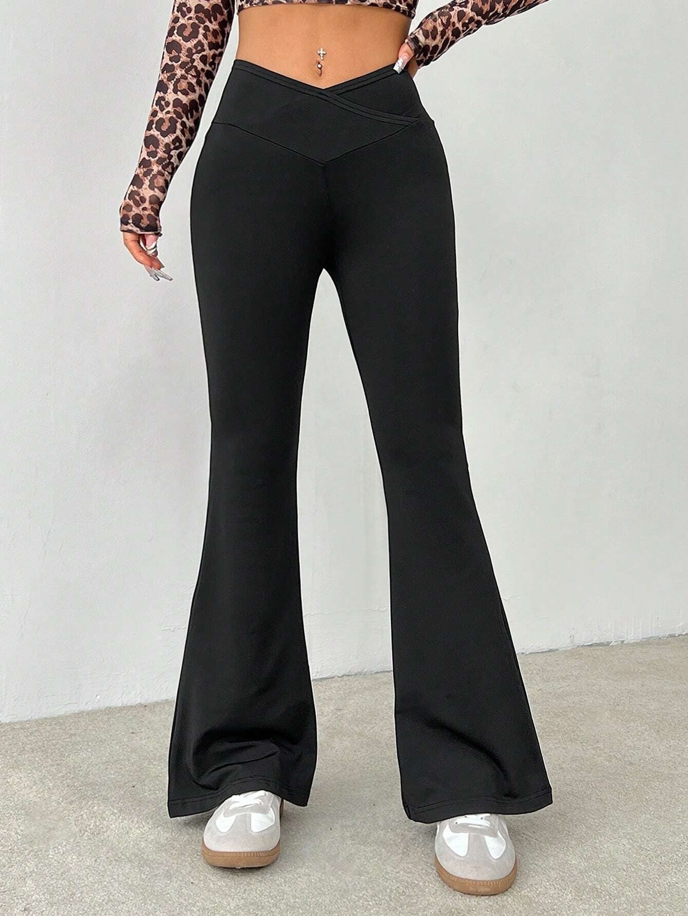 Polyester Women's Pants Are Fashionable And Versatile