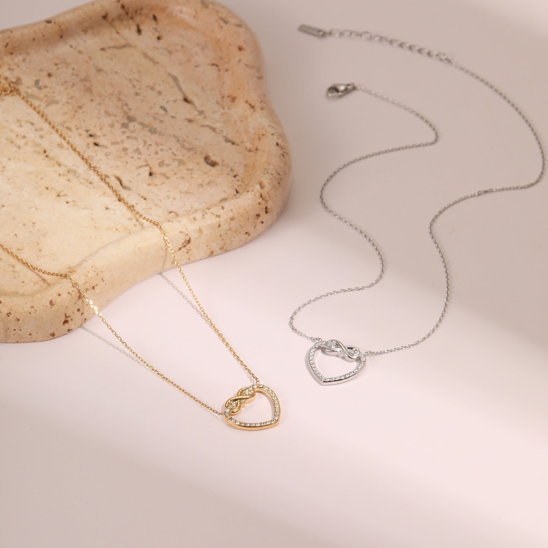 European And American Hollow Heart Shape With Diamond Pendant Stainless Steel Necklace