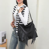 Large Capacity Rivet Shoulder Messenger Large Soft Trendy Bag