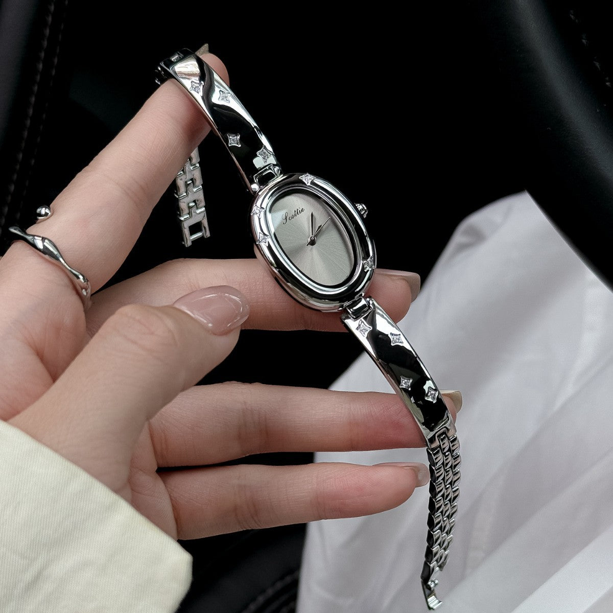 Oval Disk Bracelet Watch