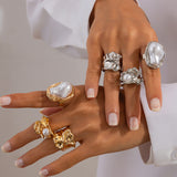 Retro Baroque Style Women's Ring Set