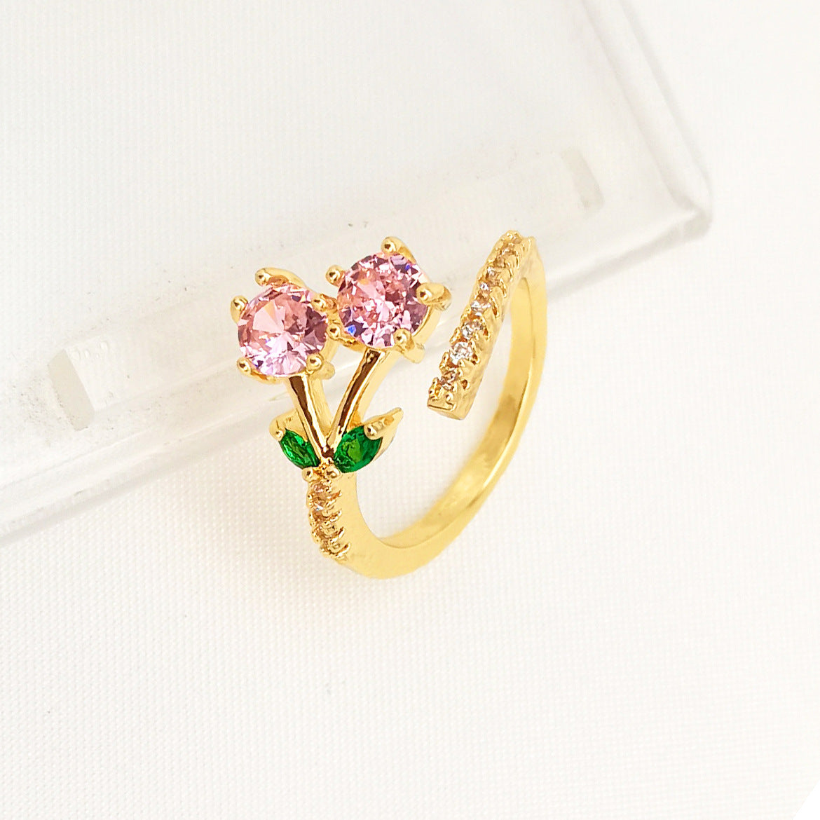 Affordable Luxury Fashion Copper-plated Gold Zircon Leaf Geometric Open Ring For Women