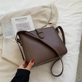 Fashion Large Capacity Shoulder Messenger Commuter Bucket Bag