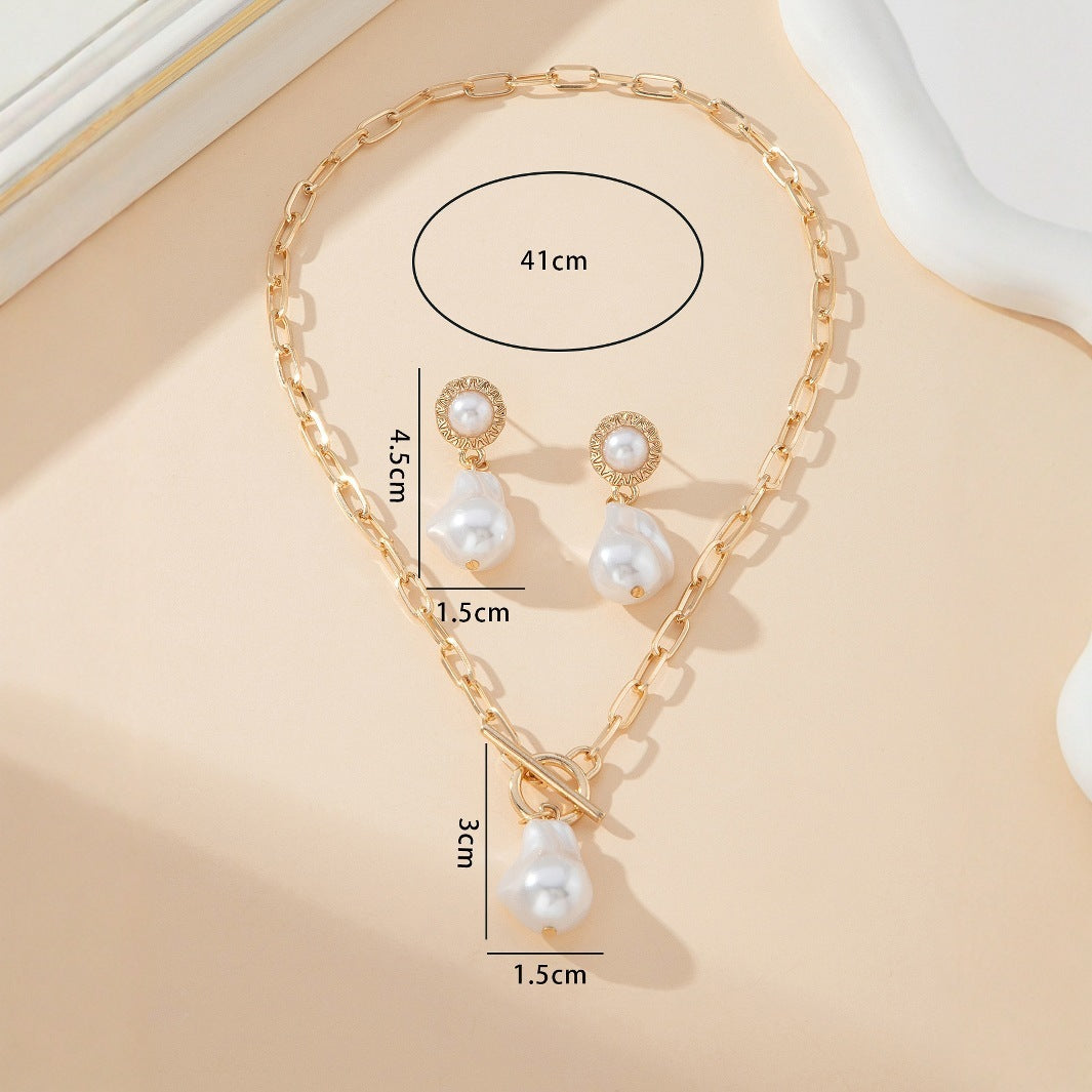 Retro Baroque Pearl Pendant Necklace Ear Stud 2-piece Set