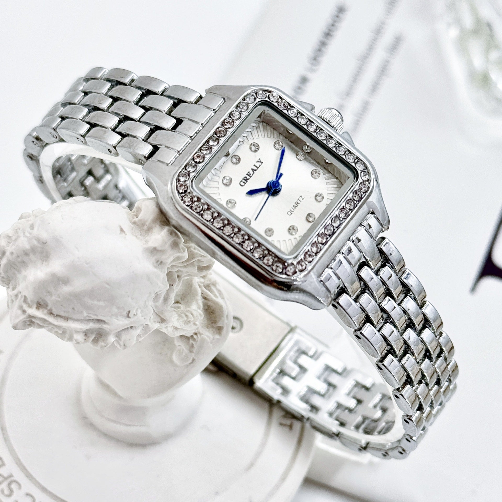 Classic Retro Square Waterproof Women's Diamond-embedded Watch