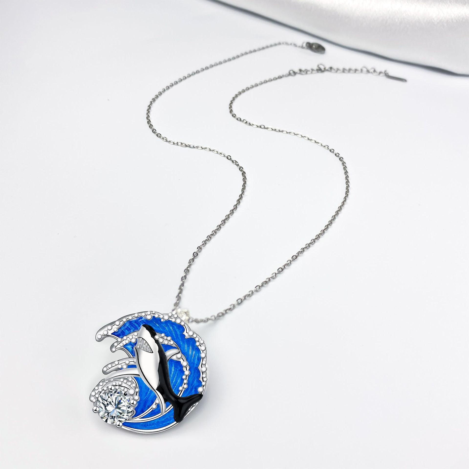 HAILANG Shark Women's Light Luxury Minority High-grade Necklace