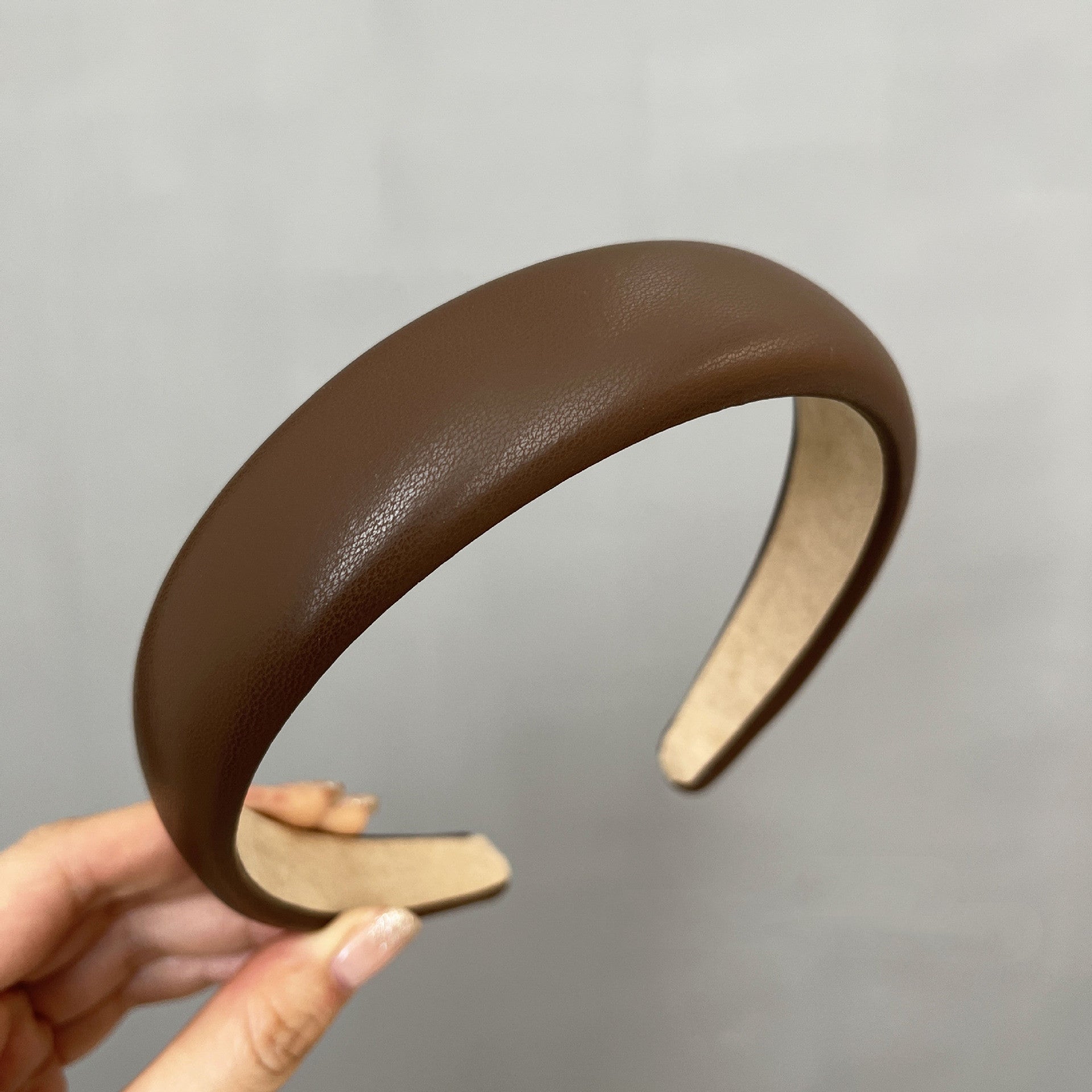 Women's Fashion Vintage Leather Sponge Hair Bands